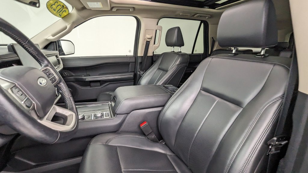 Certified 2023 Ford Expedition Max XLT AWD/4WD image 2