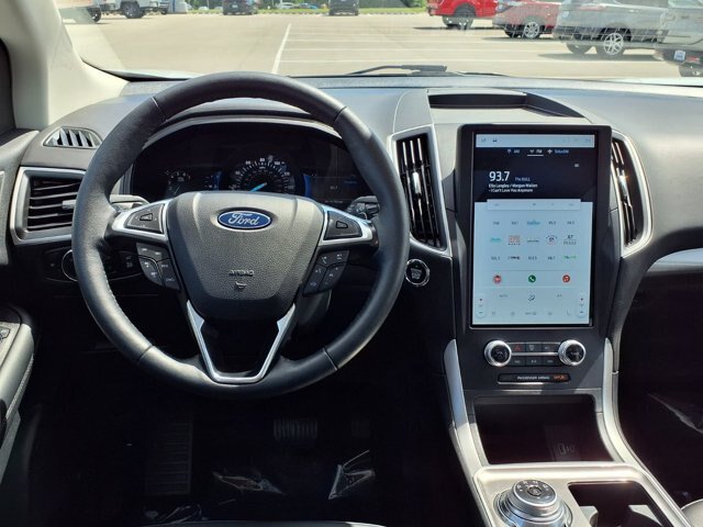 Certified 2024 Ford Edge SEL w/ Convenience Package AWD/4WD image 9