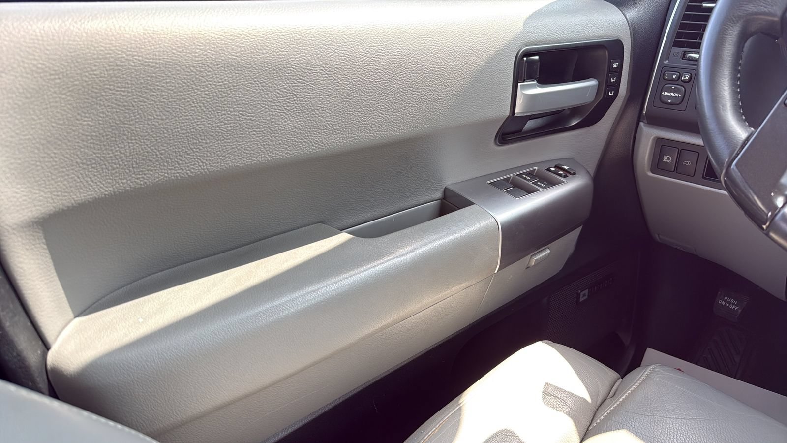Used 2021 Toyota Sequoia Limited w/ Safety & Convenience Package AWD/4WD image 12