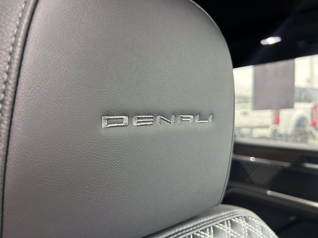 Used 2025 GMC Acadia Denali w/ Super Cruise Package AWD/4WD image 25