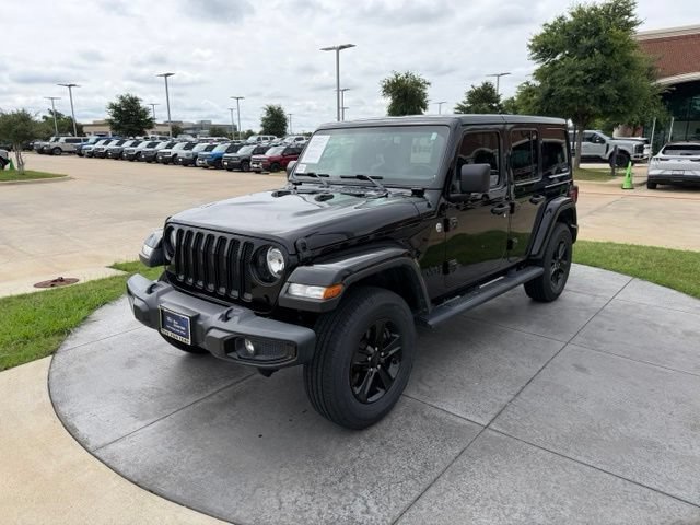 Used 2019 Jeep Wrangler Unlimited Sahara AWD/4WD image 3