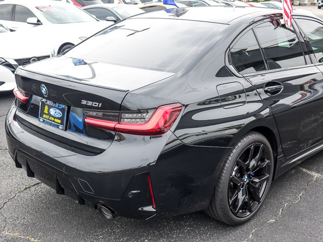 Used 2025 BMW 330i Sedan w/ M Sport Package RWD image 7