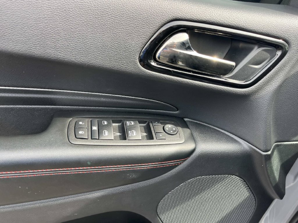 Used 2025 Dodge Durango GT AWD/4WD image 32
