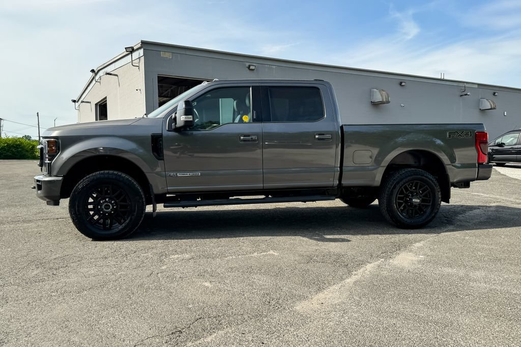 Certified 2022 Ford F350 Lariat w/ Black Appearance Package AWD/4WD image 6