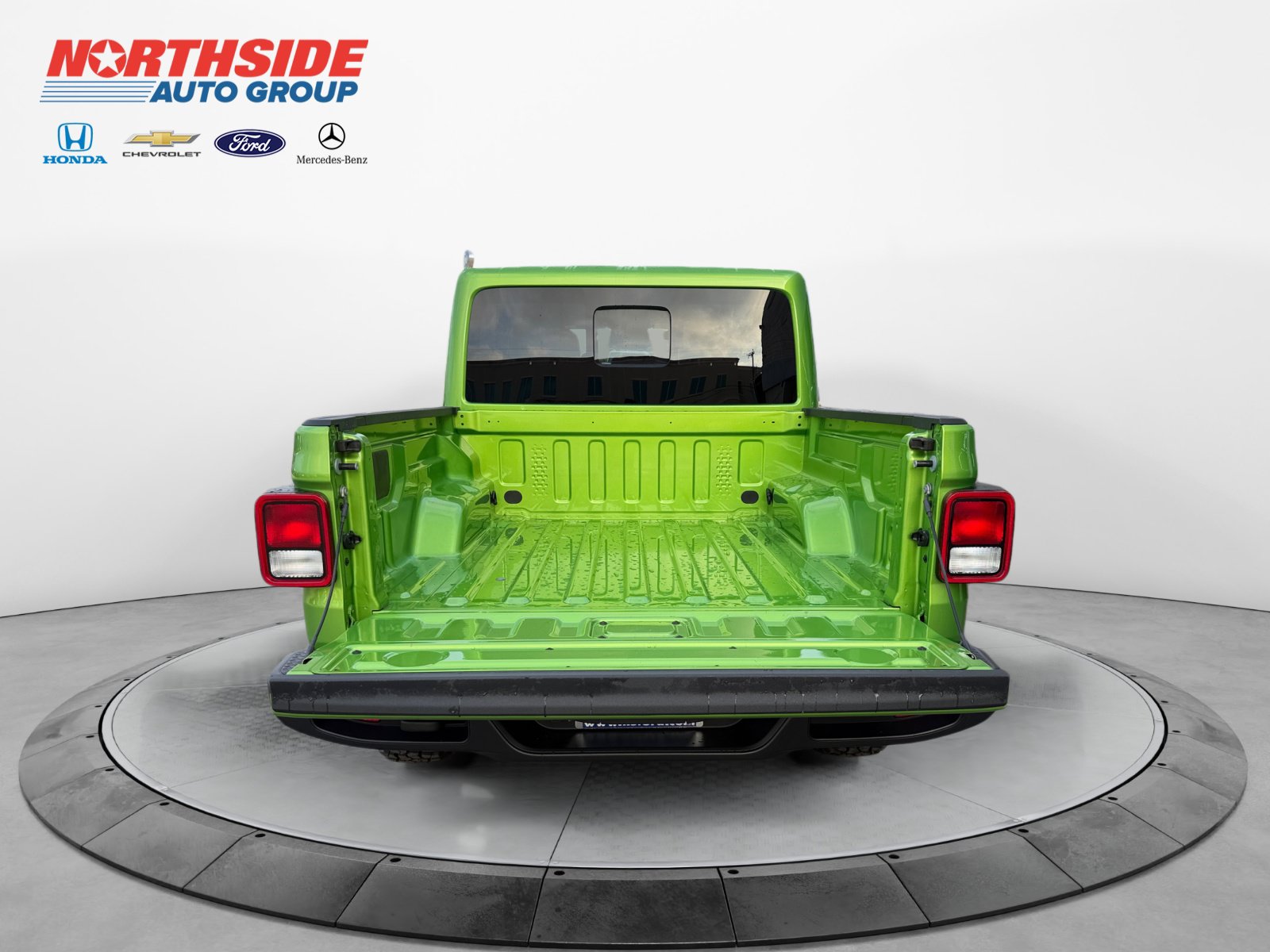 Used 2026 Jeep Gladiator Sport AWD/4WD image 19