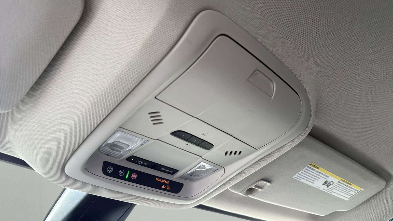 Used 2023 GMC Acadia Denali image 23