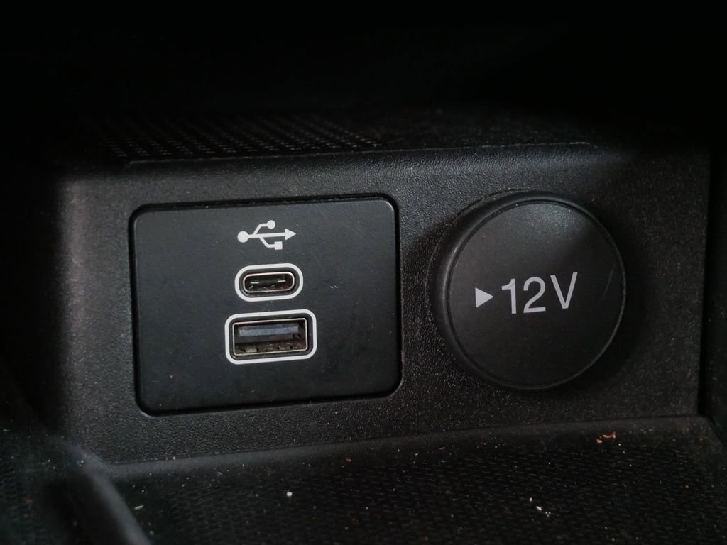 Certified 2024 Ford Escape Platinum AWD/4WD image 24