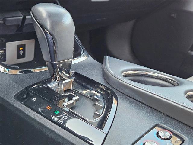 Used 2018 Toyota Avalon Limited image 13