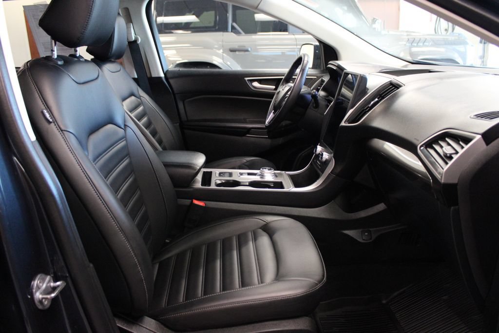 Certified 2023 Ford Edge SEL w/ Convenience Package AWD/4WD image 44