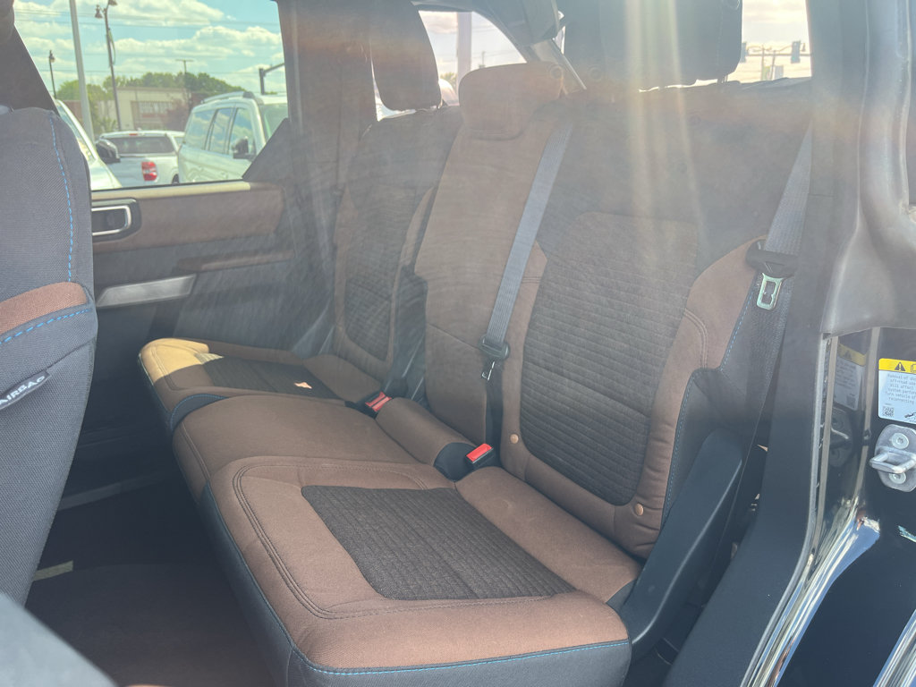 Certified 2022 Ford Bronco Outer Banks w/ Sasquatch Package AWD/4WD image 25