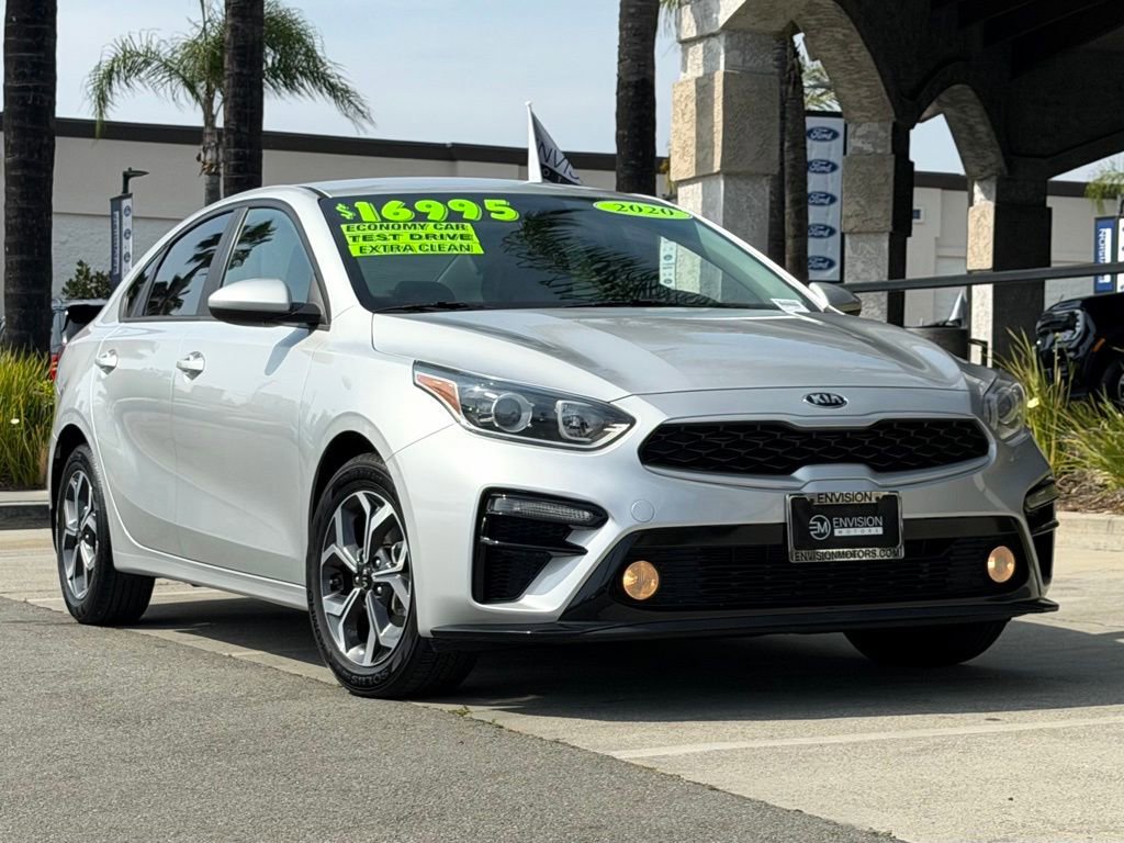 Used 2020 Kia Forte LXS image 2