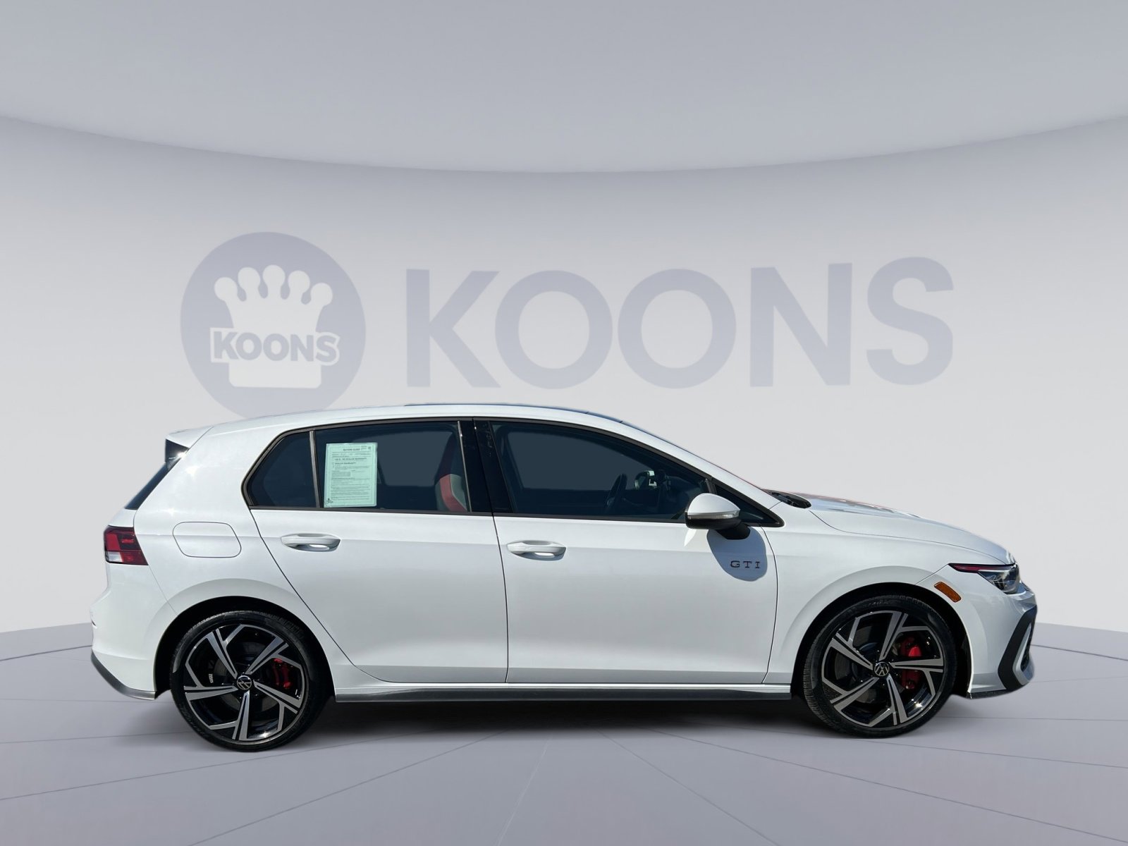 Used 2025 Volkswagen GTI SE FWD image 12