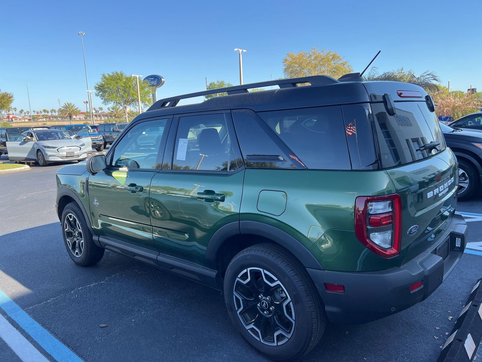 Certified 2025 Ford Bronco Sport Outer Banks w/ Outer Banks Tech Package+ image 5