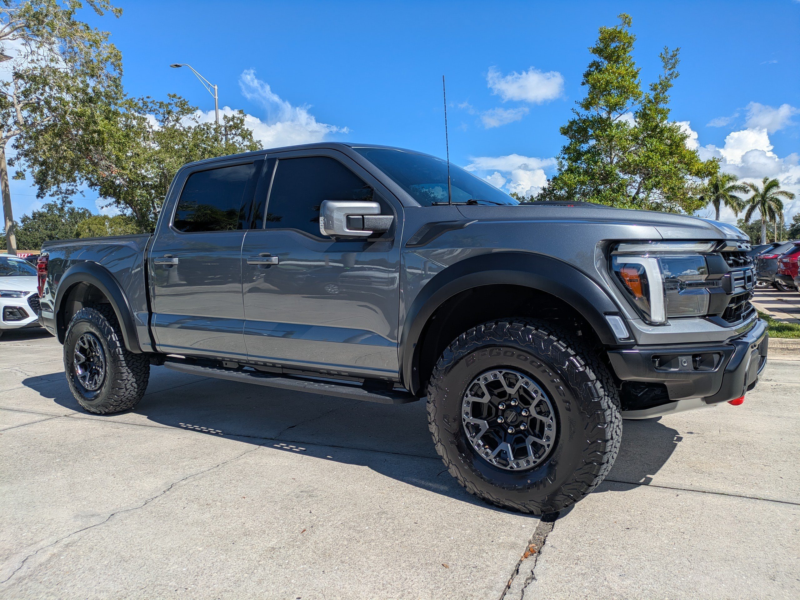 Certified 2025 Ford F150 Raptor w/ Equipment Group 803A Raptor R AWD/4WD image 14