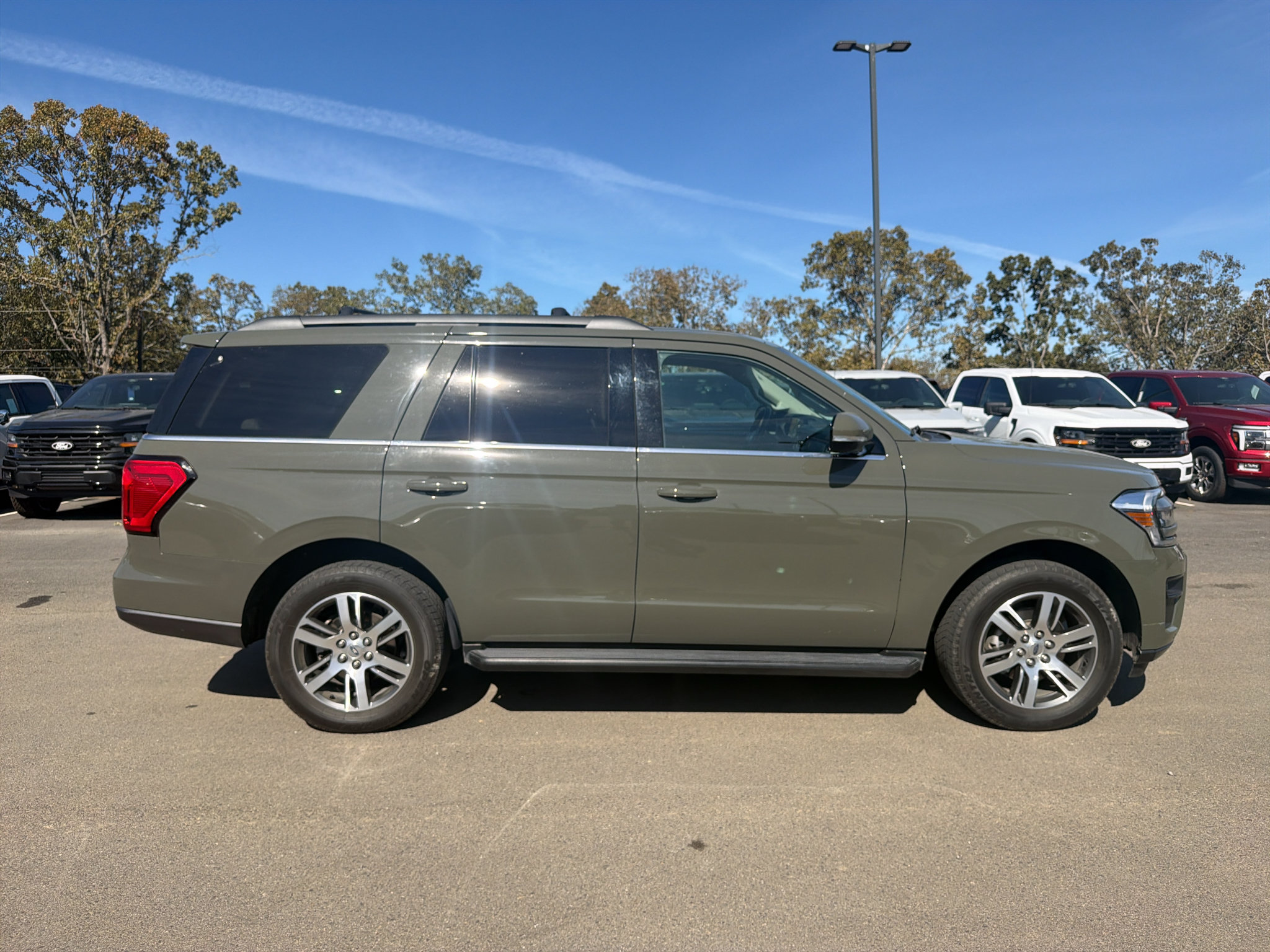 Certified 2024 Ford Expedition XLT RWD image 6