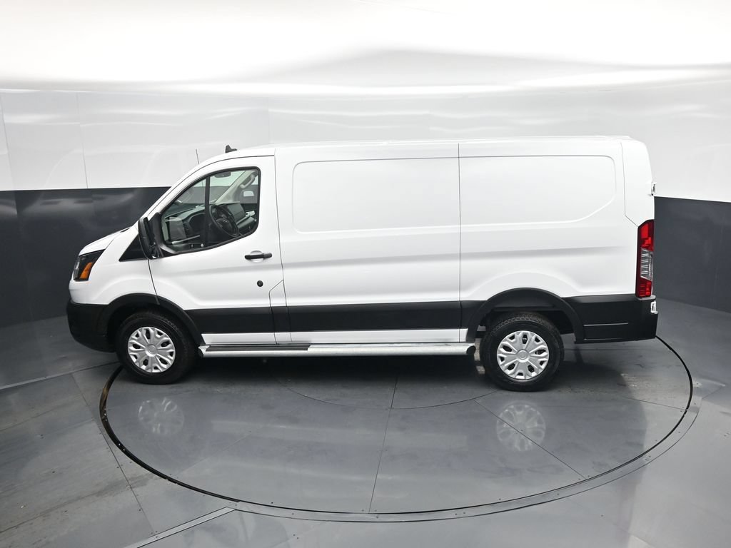 Certified 2025 Ford Transit 250 Low Roof w/ Exterior Upgrade Package RWD image 33