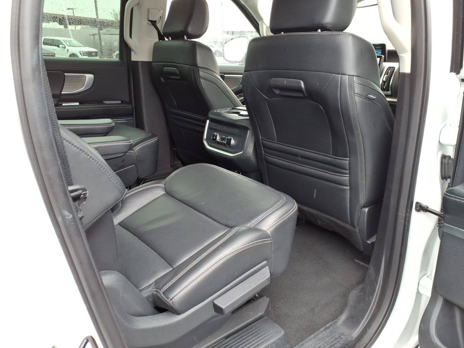 Certified 2025 Ford Expedition Max Platinum AWD/4WD image 13