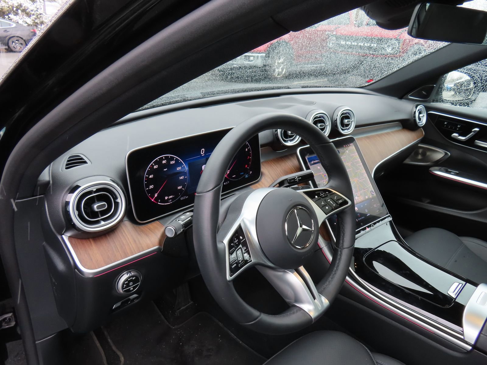 Used 2025 Mercedes-Benz C 300 4MATIC Sedan image 16