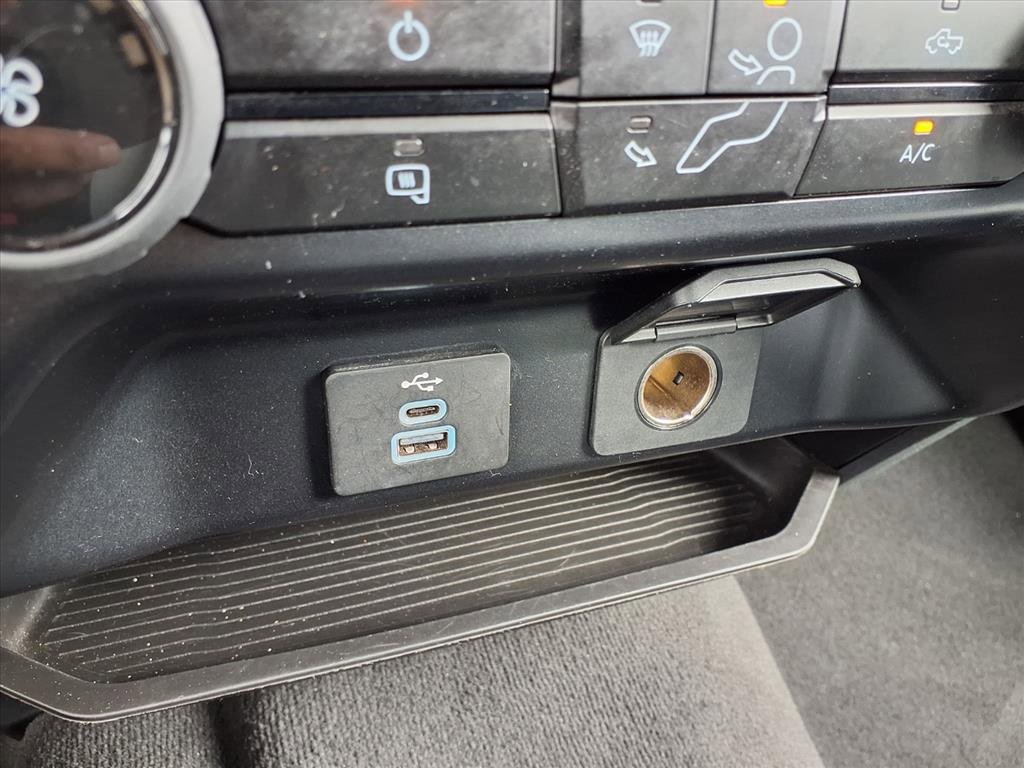 Certified 2025 Ford F250 XLT image 13