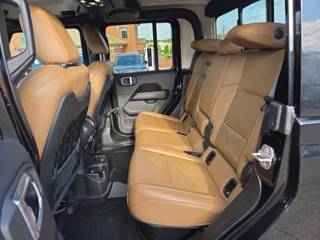 Used 2022 Jeep Gladiator Rubicon w/ LED Lighting Group AWD/4WD image 12