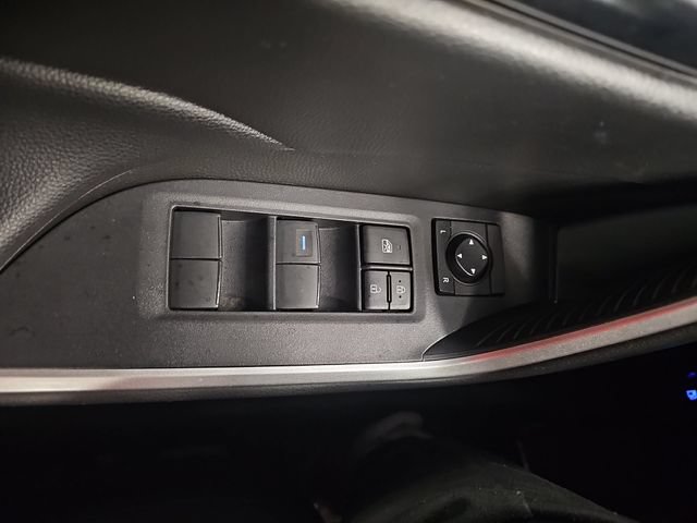 Used 2020 Toyota RAV4 XLE w/ Convenience Package AWD/4WD image 29