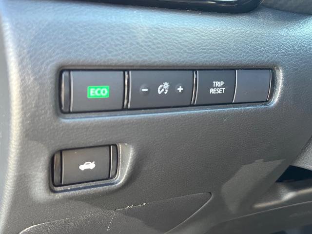Used 2023 Nissan Sentra SR w/ SR Premium Package image 17
