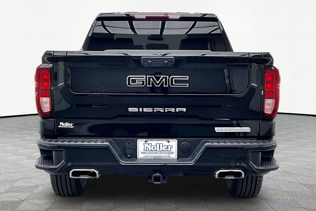 Used 2024 GMC Sierra 1500 Elevation w/ X31 Off-Road Package AWD/4WD image 4