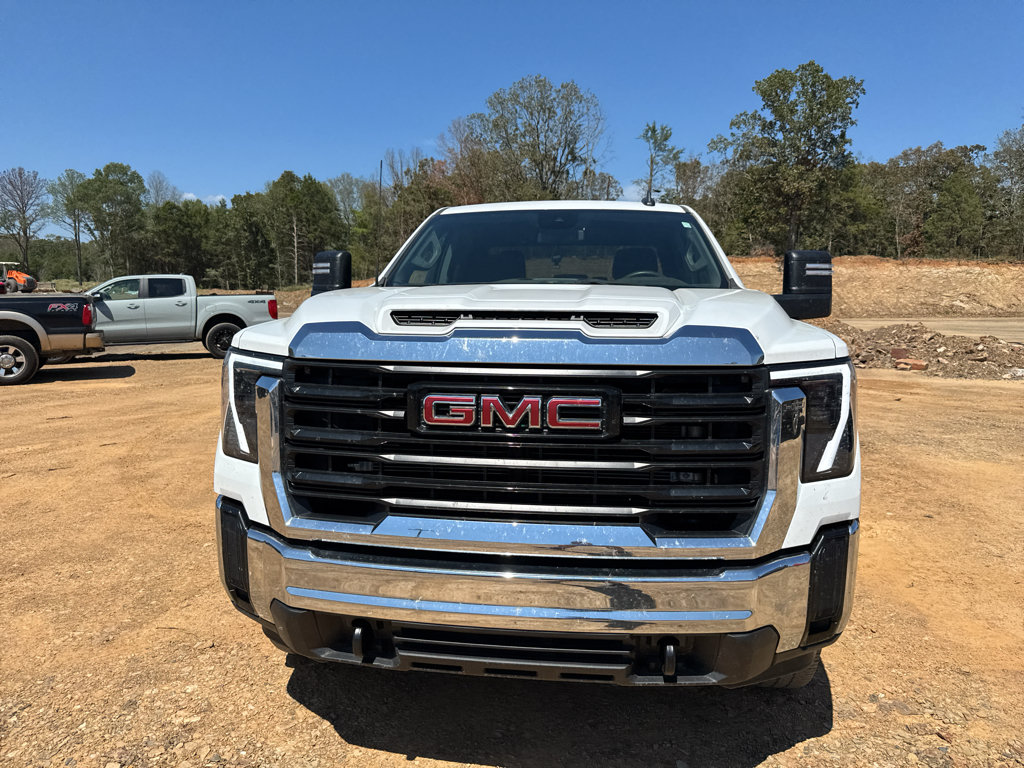 Used 2024 GMC Sierra 2500 Pro w/ Convenience Package AWD/4WD image 2
