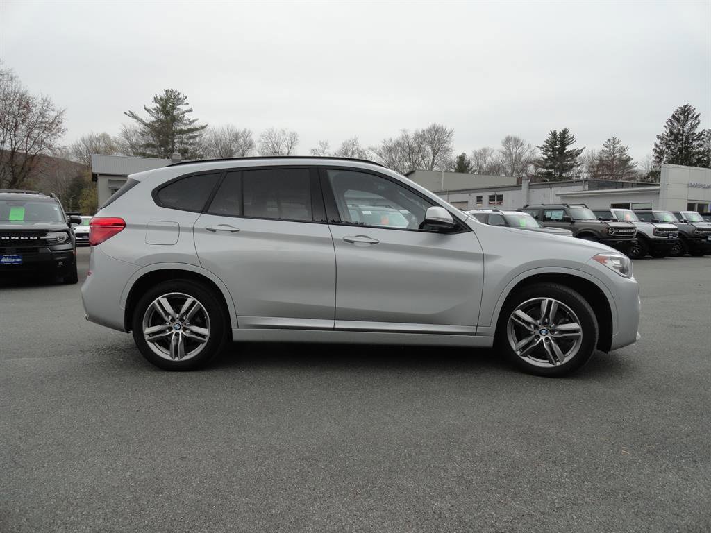 Used 2019 BMW X1 xDrive28i w/ M Sport Package image 6
