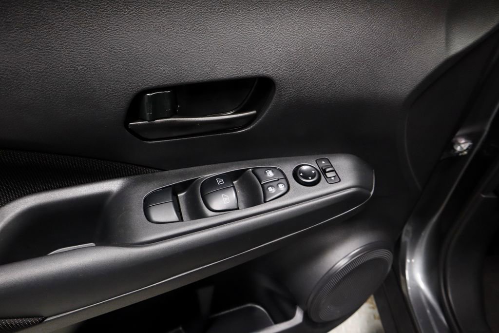 Used 2025 Nissan Kicks Play S image 22