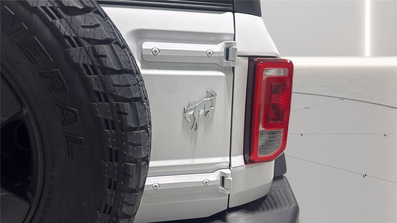 Certified 2024 Ford Bronco Black Diamond AWD/4WD image 26