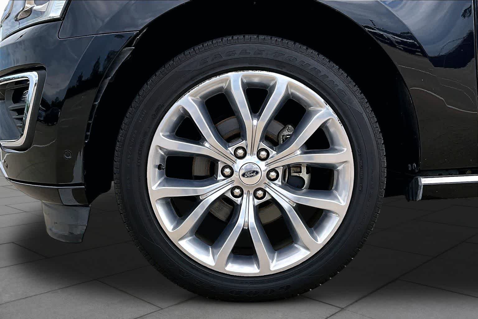 Certified 2019 Ford Expedition Platinum RWD image 10