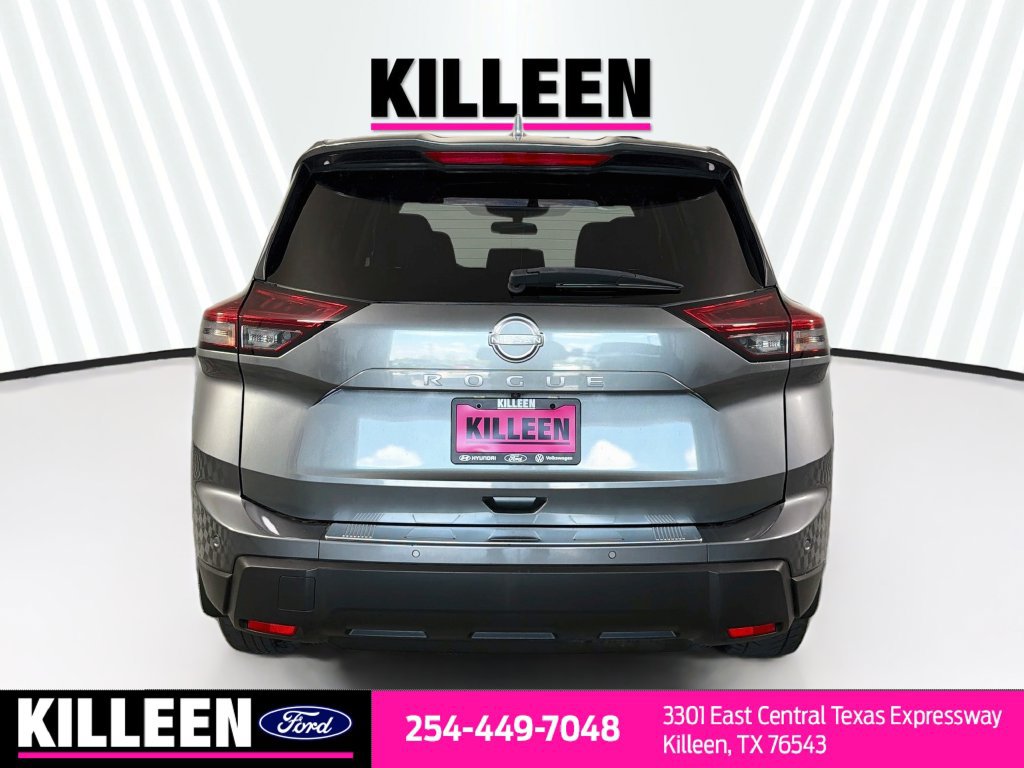 Used 2025 Nissan Rogue SV FWD image 8
