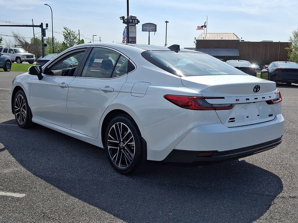 Used 2026 Toyota Camry XLE AWD/4WD image 4