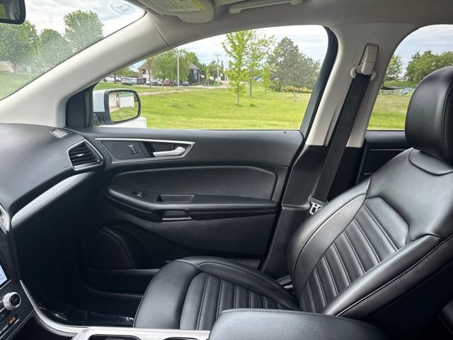 Certified 2024 Ford Edge SEL w/ Convenience Package AWD/4WD image 13