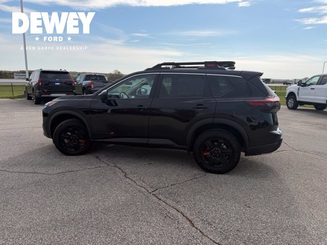Used 2026 Nissan Rogue SV AWD/4WD image 9