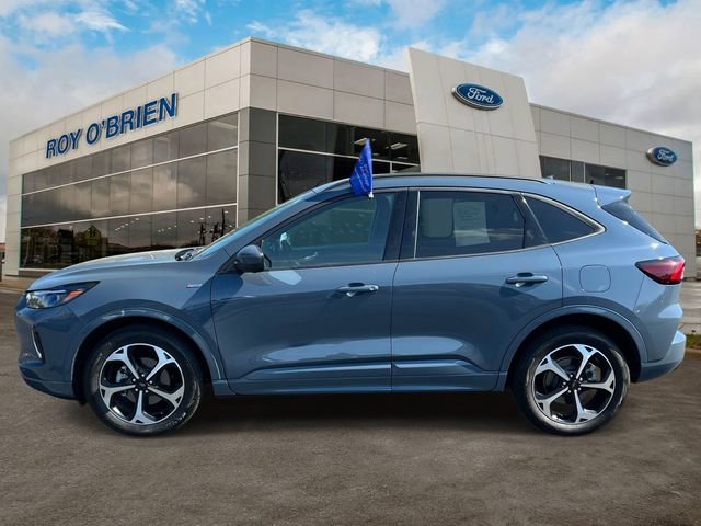 Certified 2023 Ford Escape ST-Line Elite AWD/4WD image 2