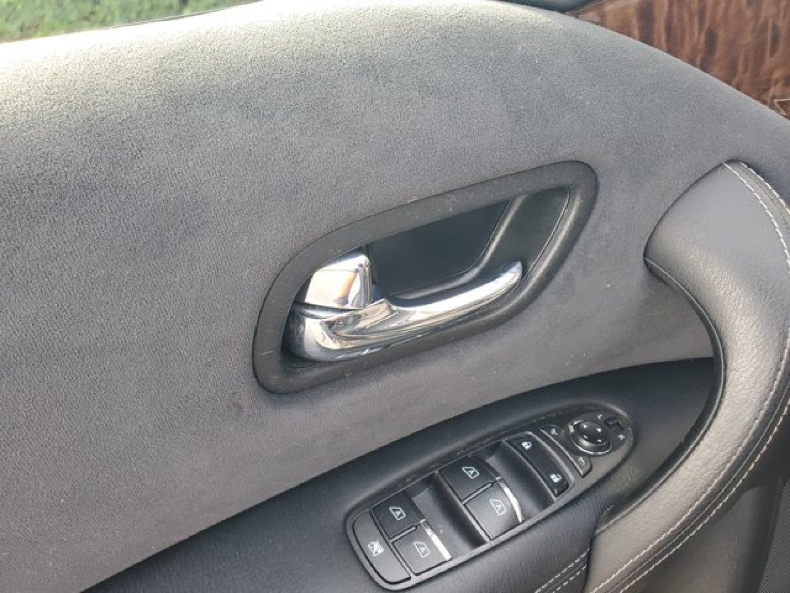 Used 2019 Nissan Armada SV w/ Driver Package RWD image 15