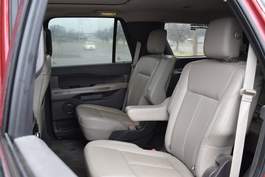 Certified 2020 Ford Expedition XLT w/ Equipment Group 202A image 6