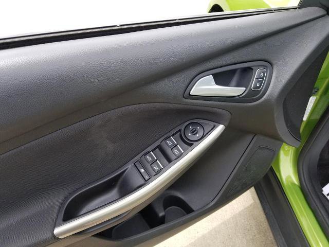 Certified 2018 Ford Focus Titanium FWD image 11