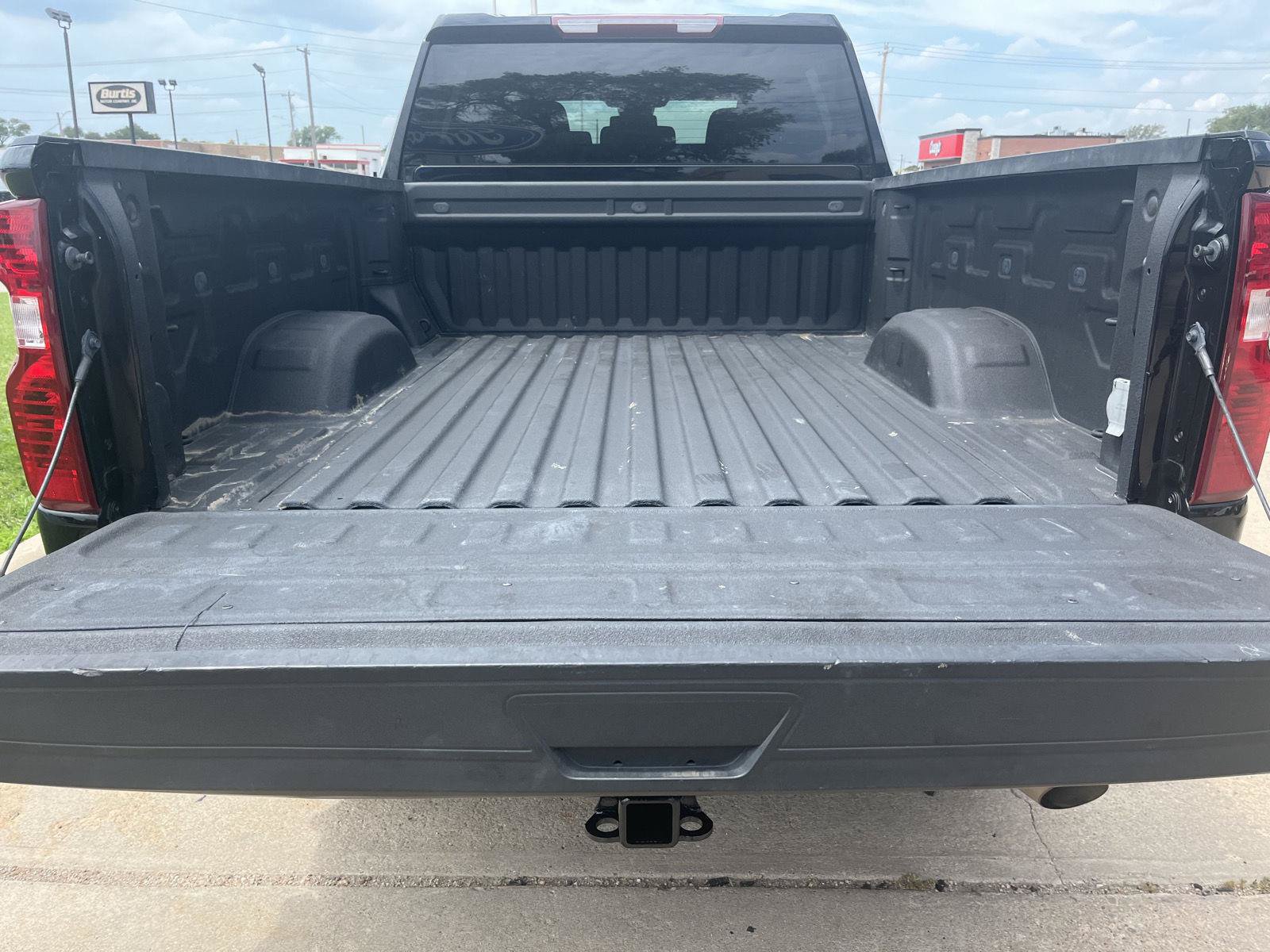 Used 2024 Chevrolet Silverado 2500 Custom w/ Custom Value Package AWD/4WD image 8