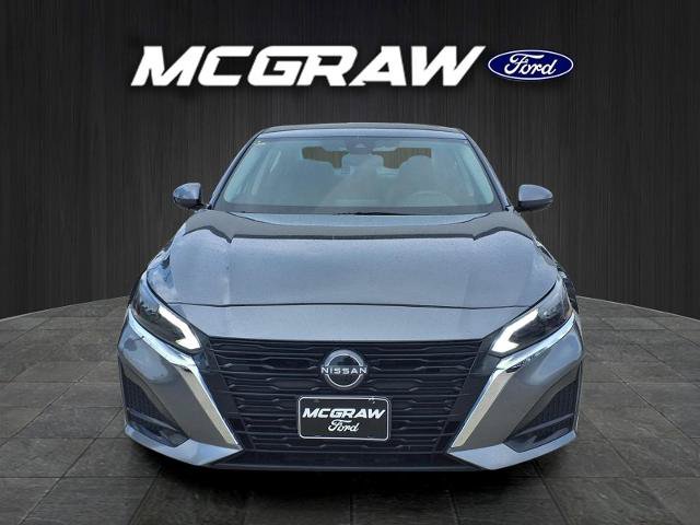 Used 2023 Nissan Altima 2.5 SV FWD image 3