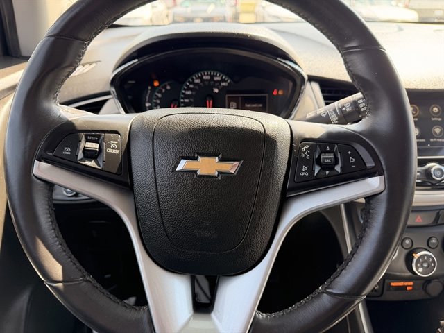 Used 2018 Chevrolet Trax LT w/ Driver Confidence Package image 16