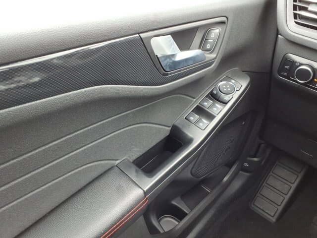 Certified 2024 Ford Escape ST-Line w/ Tech Pack #1 AWD/4WD image 13