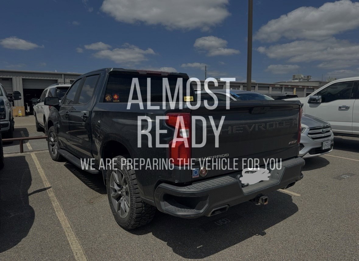 Used 2022 Chevrolet Silverado 1500 RST w/ Z71 Off-Road Package AWD/4WD image 3