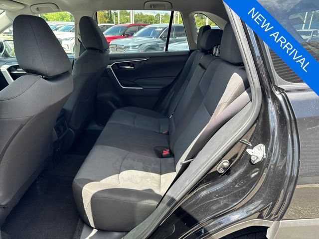 Used 2024 Toyota RAV4 XLE AWD/4WD image 17