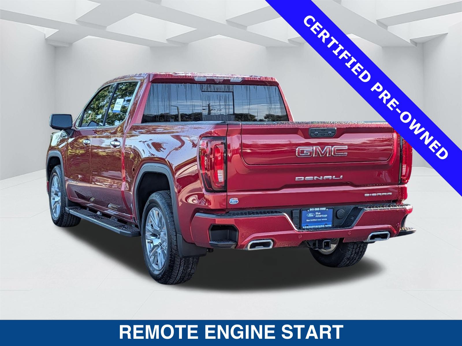 Used 2024 GMC Sierra 1500 Denali w/ Technology Package AWD/4WD image 7