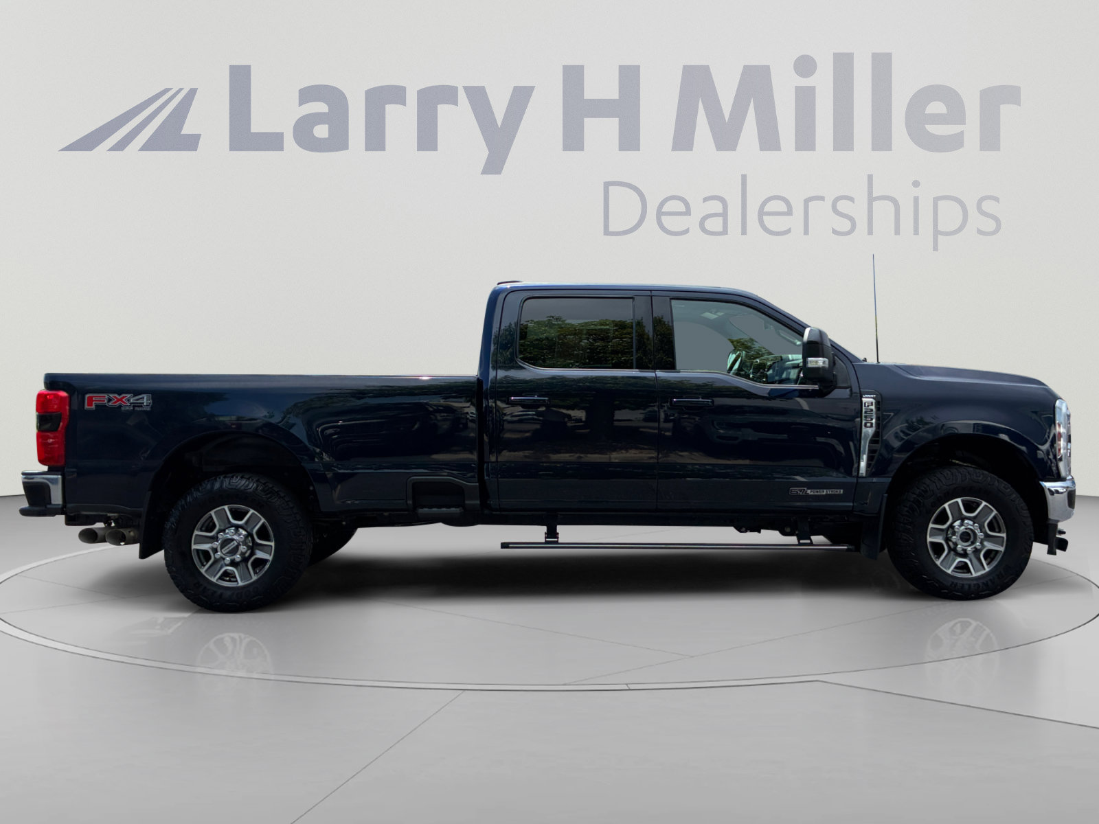 Certified 2024 Ford F250 Lariat w/ Lariat Ultimate Package AWD/4WD image 5