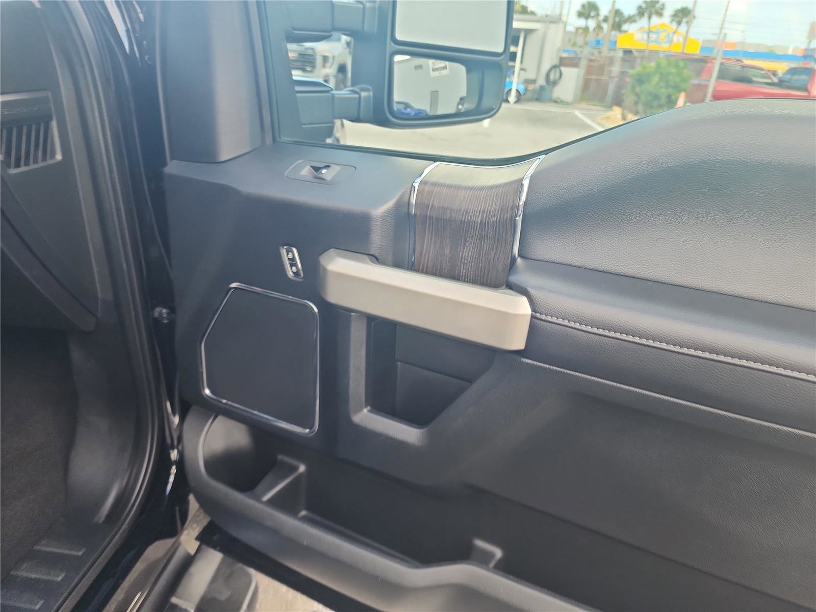 Certified 2020 Ford F250 Lariat w/ Chrome Package image 25