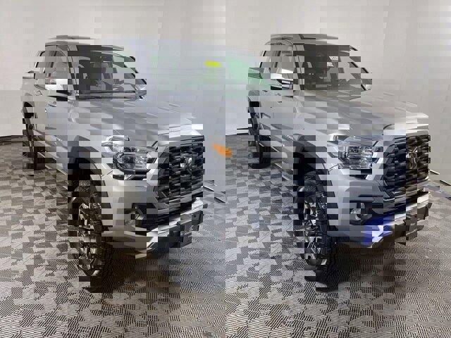 Used 2020 Toyota Tacoma TRD Off-Road image 6